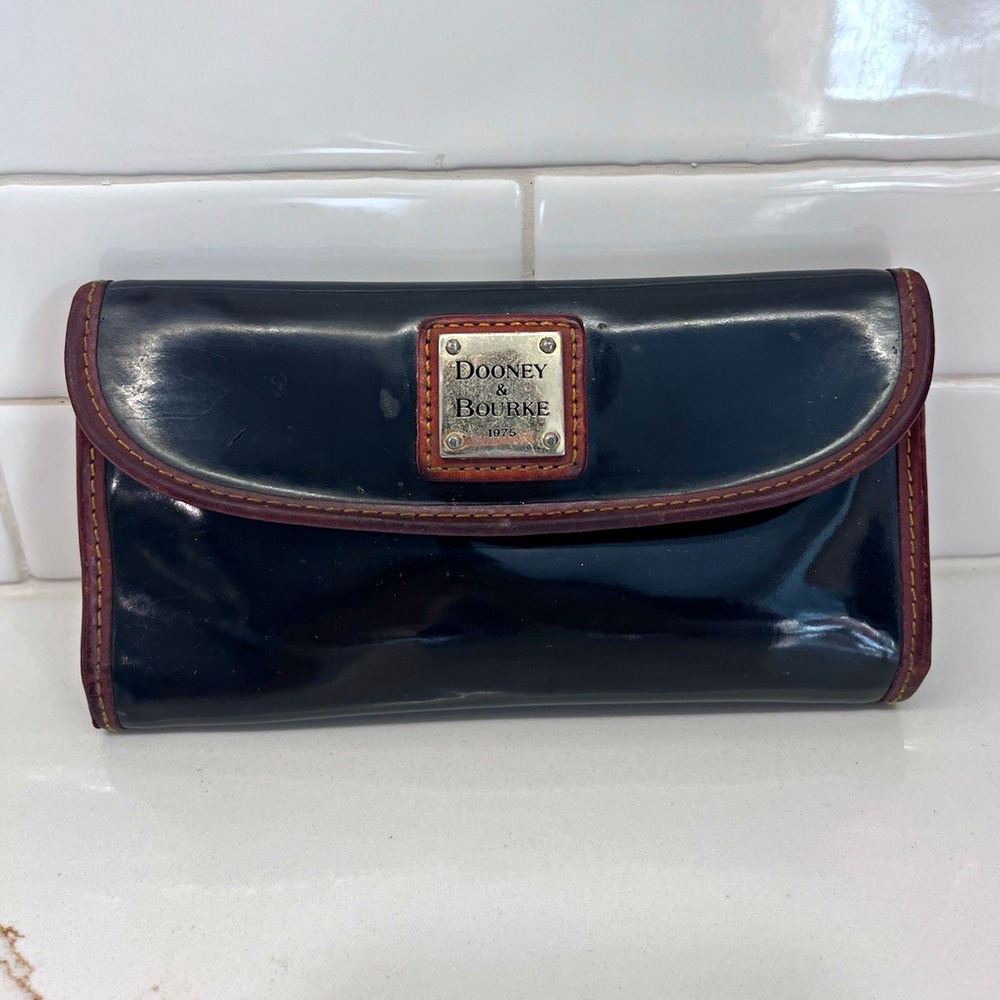 Dooney & Bourke Patent Leather Women's Black/Brown Solid Wallet w/ Zipper